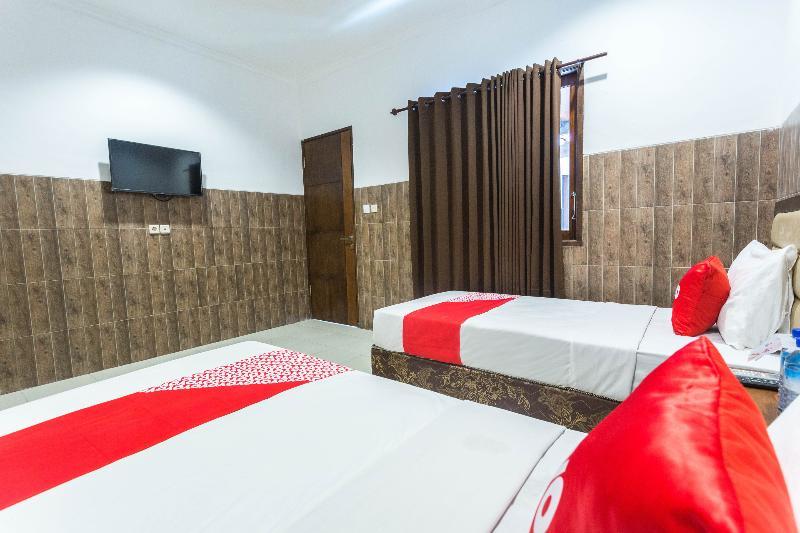 Hotel Bumi Aditya Senggigi Esterno foto